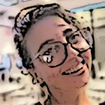 Carmen Portalés Sonriendo con unas gafas de ver puesta