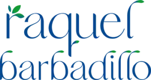 Logotipo orgánico en letras azules y pétalos verde en el que pone raquel barbadillo en minúscula